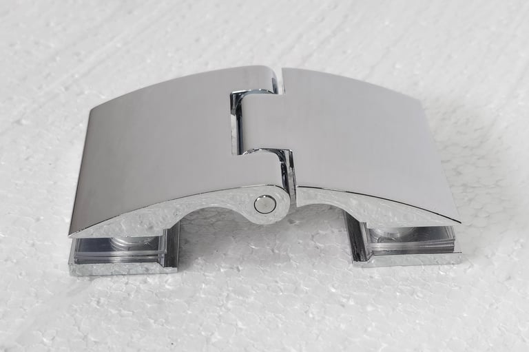 135 degree glass to glass hinge